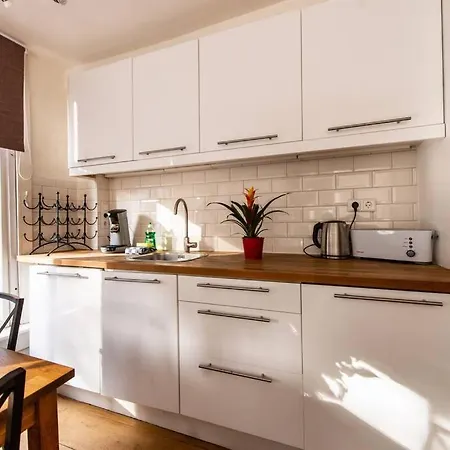 Апартаменты City Centre Canal View Studio Амстердам